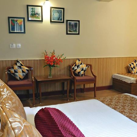 Serenity Taksa Palace Hotell Darjeeling  Exteriör bild